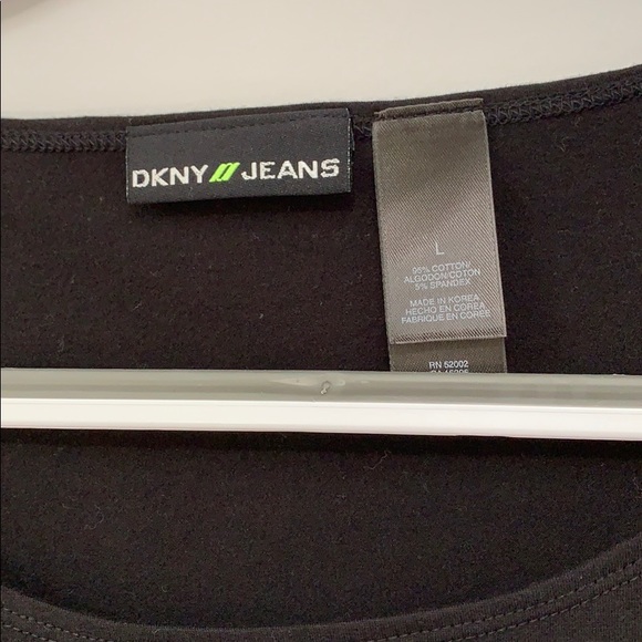 DKNY Tee Large NWT - Picture 2 of 5